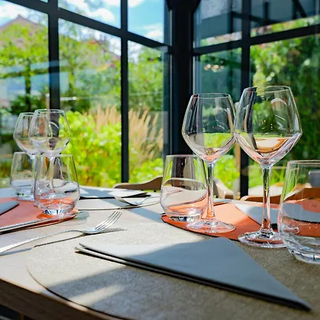 ホテル The Originals Boutique, Le Marmotel, 3*